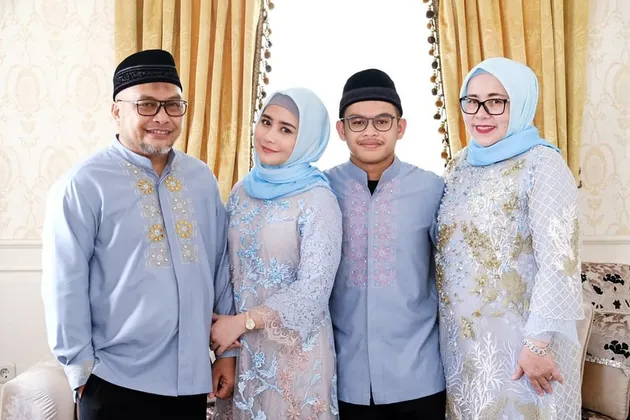 Raja Adik Prilly Latuconsina Ganteng