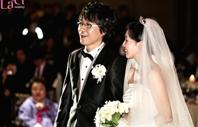 Seleb Korea Nikahi Fans