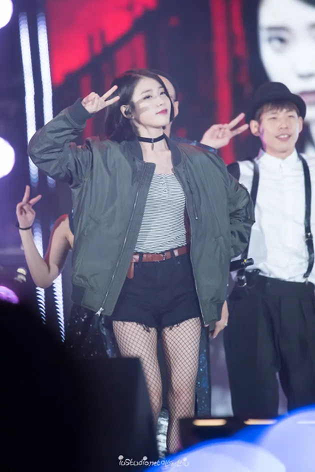 IU