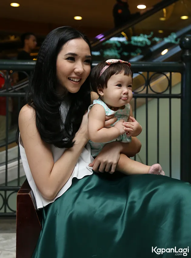 BULAT MENGGEMASKAN, INI AKSI LUCU BABY GEMPI SAAT MANJA KE ...
