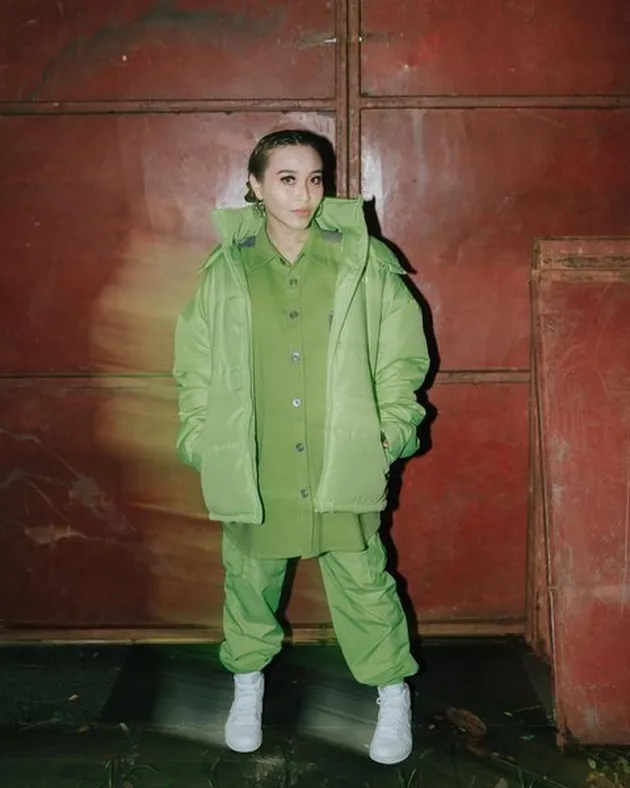 Rinni Wulandari manggung saat hamil