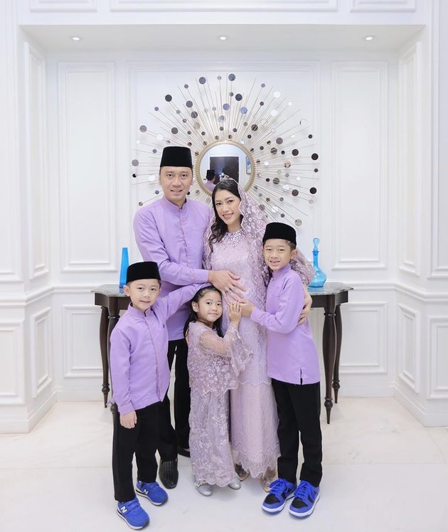 Sejak mengumumkan kabar kehamilannya di Instagram, netizen kerap menyorot kehidupan menantu Susilo Bambang Yudhoyono itu.
