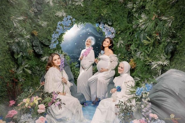 Bundadari, This is the Latest Photoshoot of Ria Ricis, Jessica Iskandar, Yasmine Wildblood, and Cut Meyrisa Showing off their Baby Bumps - Harmonious and Matching in White Outfits