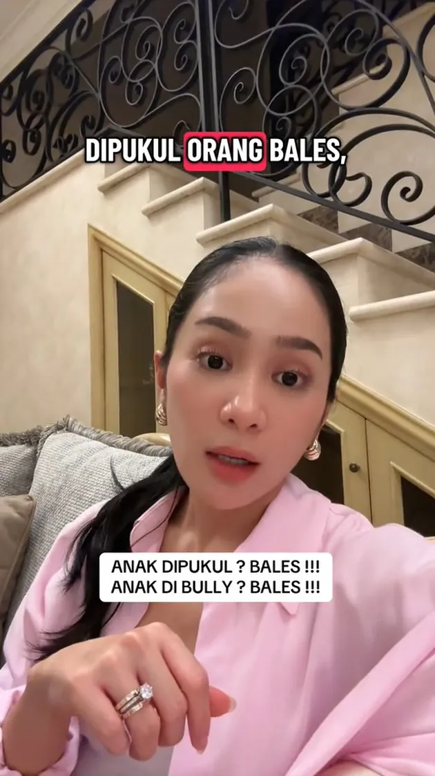 Bunga Zainal bikin konten