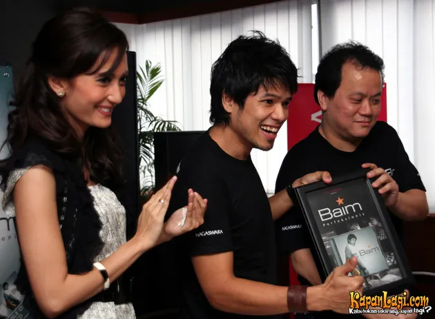 Artika Sari Devi, Baim