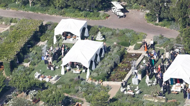 Jessica Simpson menikah