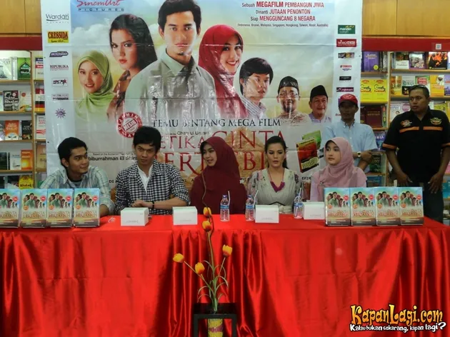 ketika cinta bertasbih