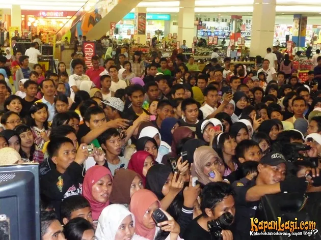 ketika cinta bertasbih