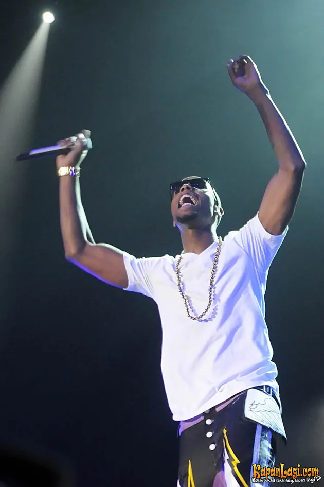 B.o.B]