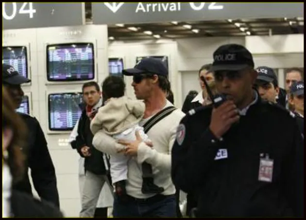 pitt_dan_jolie_bandara