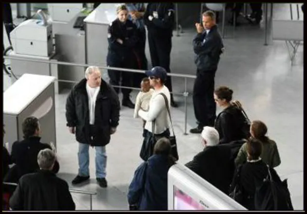 pitt_dan_jolie_bandara