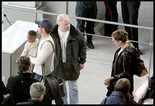 pitt_dan_jolie_bandara