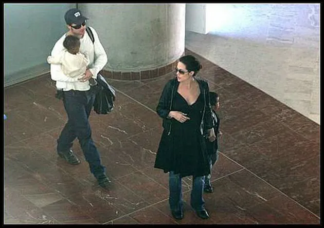 pitt_dan_jolie_bandara