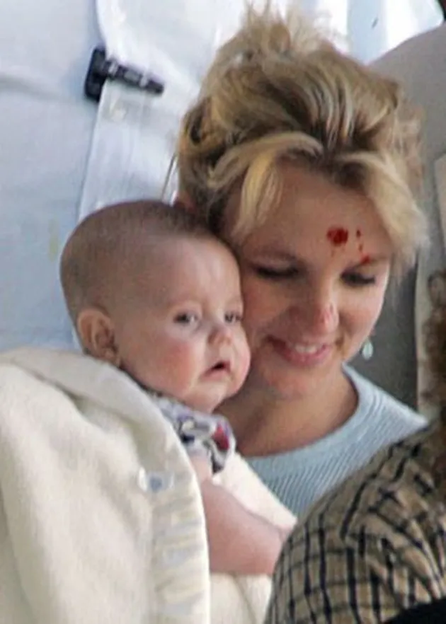 britney and the baby