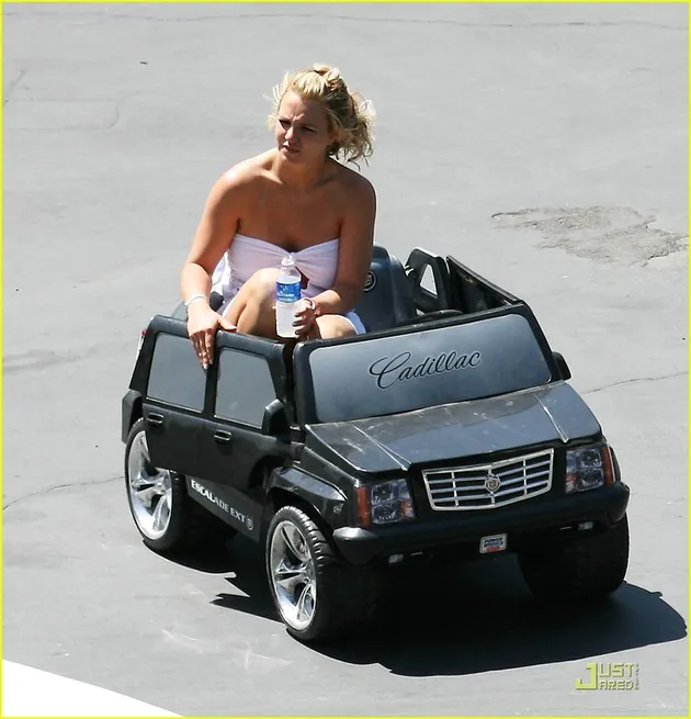 britney_spears_low_rider