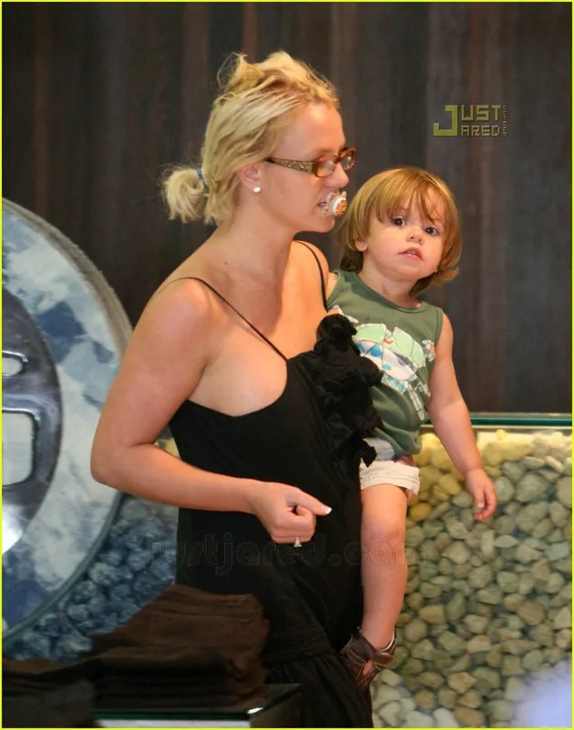 britney_sean
