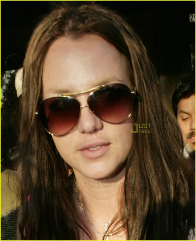 britney_colagen_lips