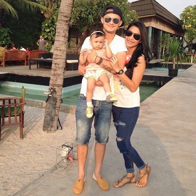 Tyas Mirasih dan Syamsir Alam
