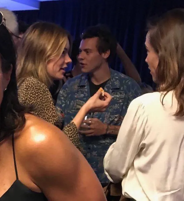 Harry Styles & Pacar Barunya