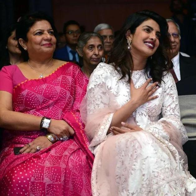 Candid Bollywood