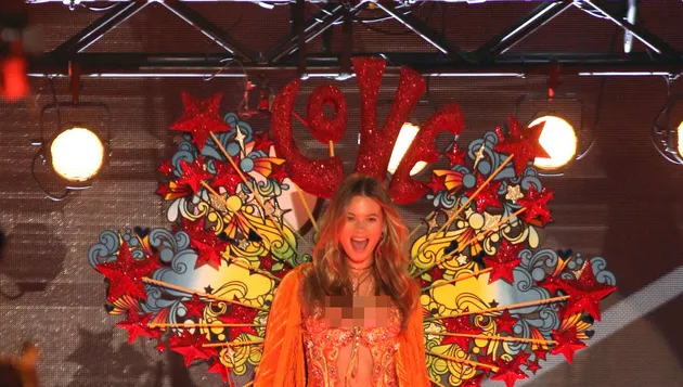 Victoria\&#039;s Secret Fashion Show 2015