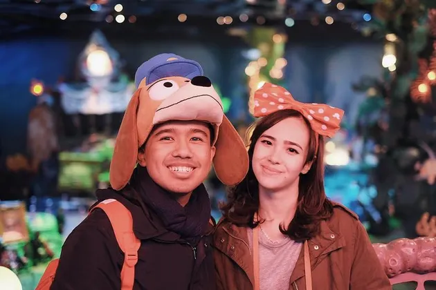 Pamela Bowie & Joshua Balikan
