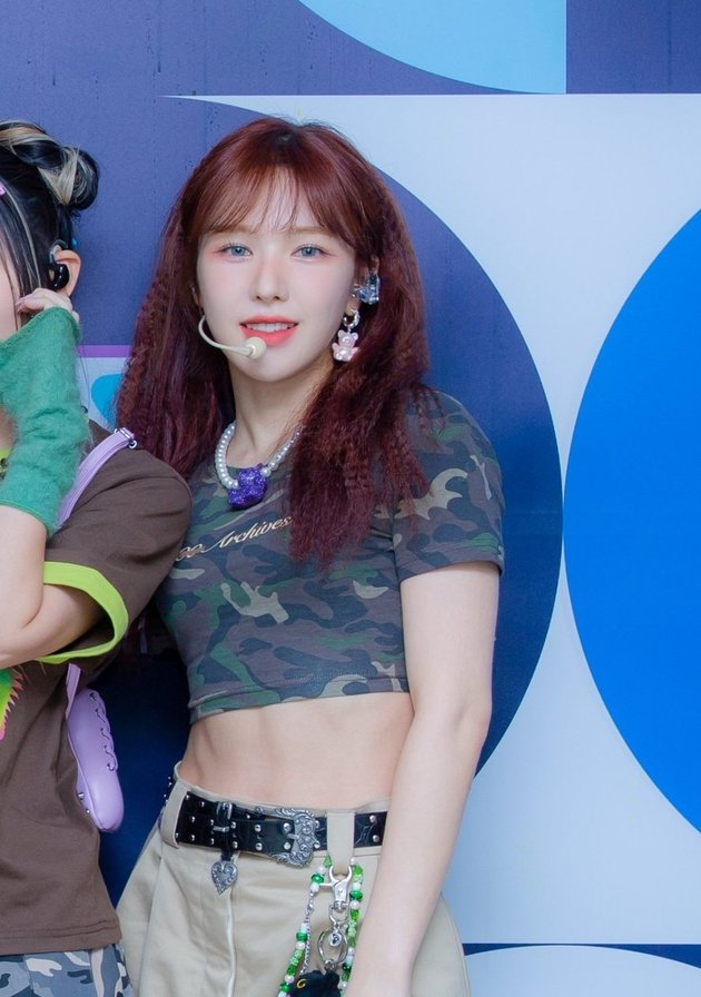 8 Portraits of Wendy Red Velvet Showing Off Her Abs During the 'BIRTHDAY' Comeback Stage, Looking Gorgeous!
