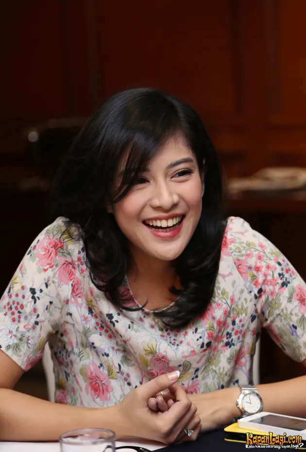 Dian Sastrowardoyo dan Maudy Koesnaedi