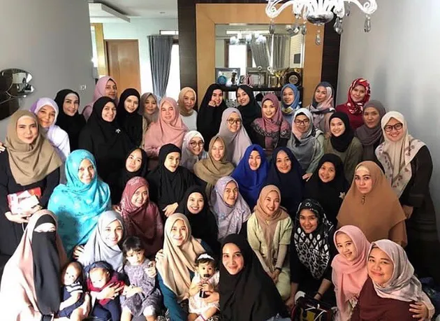 selebriti berhijab