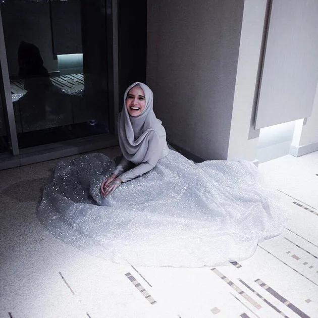 Cantik! Gaya Zaskia-Shireen Sungkar di Pernikahan Adik Bungsu - KapanLagi.com