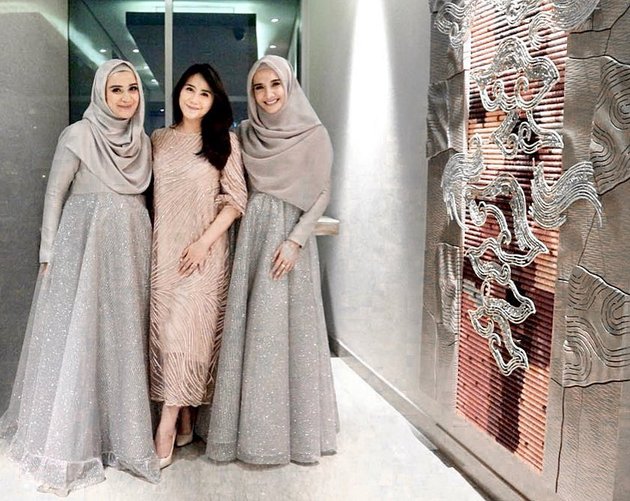 CANTIK GAYA ZASKIA  SHIREEN SUNGKAR  DI PERNIKAHAN ADIK 