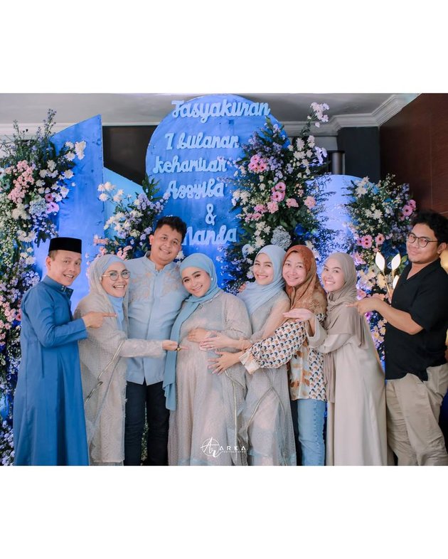 Beautiful Manglingi, 8 Portraits of Ayu Ting Ting at Syifa's Seven-Month Pregnancy Thanksgiving Event