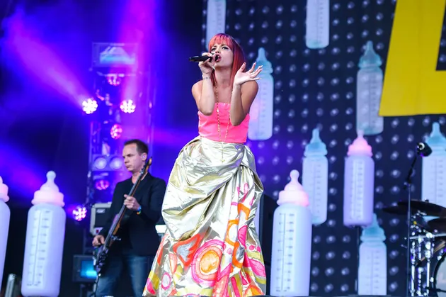 Lily Allen di Glastonbury