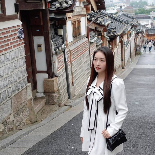 Beautiful in Hanbok, 10 Photos of Natasha Wilona's Vacation in Seoul with Her Mother - Wished to Find a Korean Partner