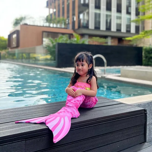 Seperti inilah potret terbaru Chava yang diunggah Rachel Vennya ke dalam akun Instagram-nya pada hari ini, Jumat (10/3).