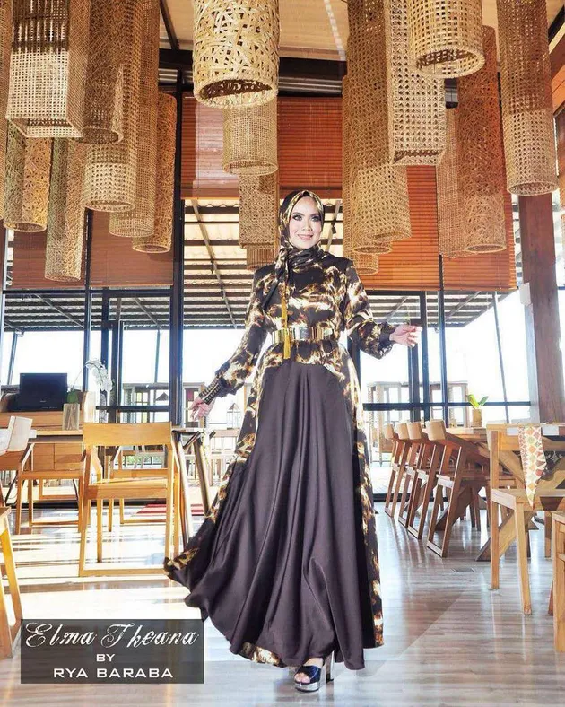 Elma Theana Berhijab