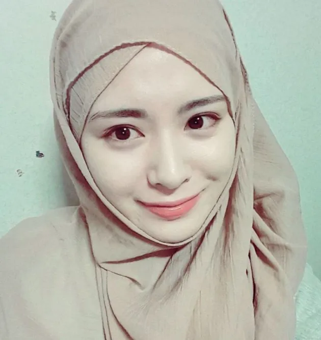 Ayana Moon Gadis Korea Berhijab