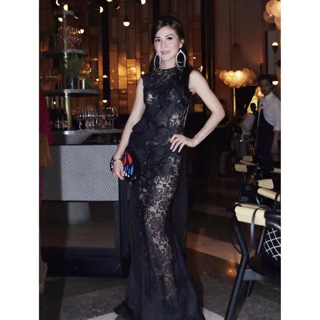 foto cantik sosialita Margaret Vivi