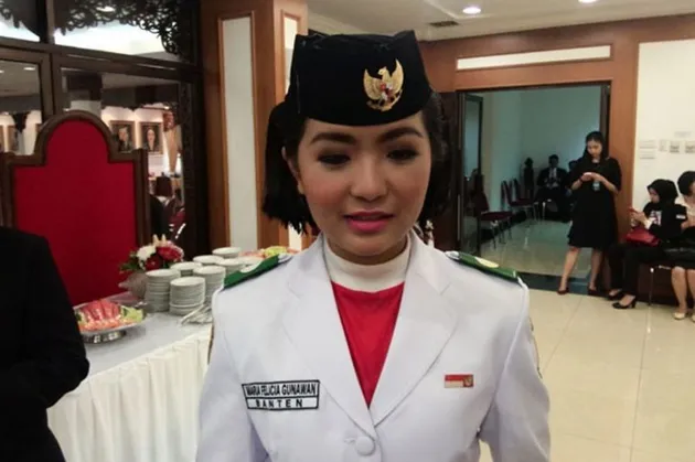 Pembawa Baki Upacara Negara