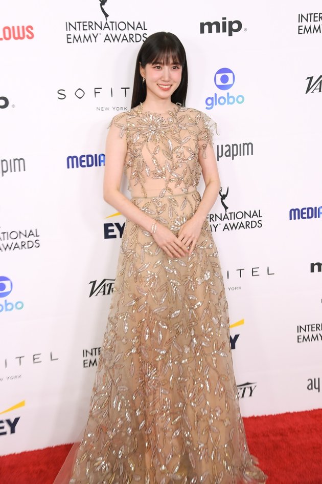 The Beauty of Perfection, 10 Pictures of Park Eun Bin on the Red Carpet of the 51st International Emmy Awards - Nominated Thanks to 'EXTRAORDINARY ATTORNEY WOO'
