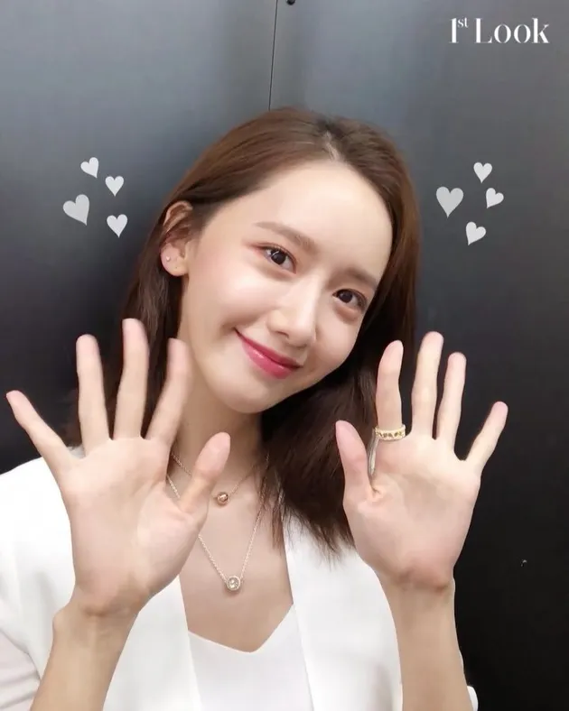 Yoona SNSD