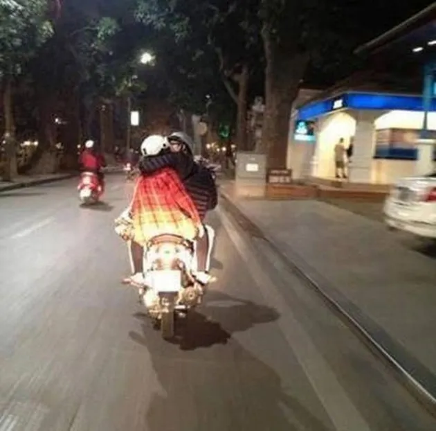 kelakuan buruk di jalanan, orang thailand, hal buruk di jalan