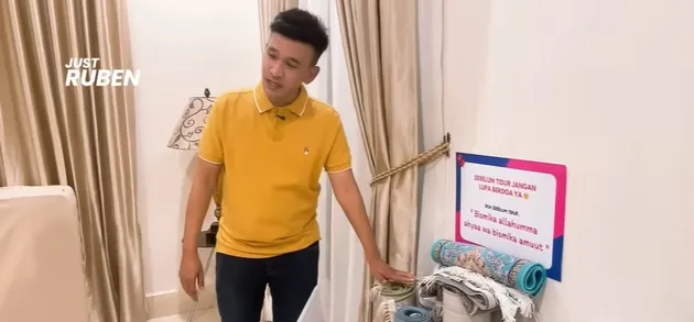Catatan doa di sudut kamar Ruben Onsu