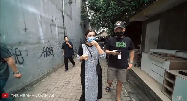 ashanty bagi-bagi sembako, berita ashanty, ashanty anang hermansyah