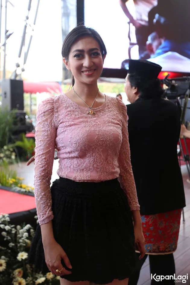 Helmalia Putri