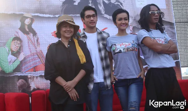 Seleb jadi sutradara 