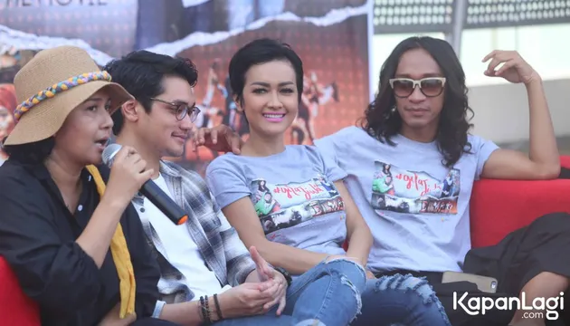 Seleb jadi sutradara 