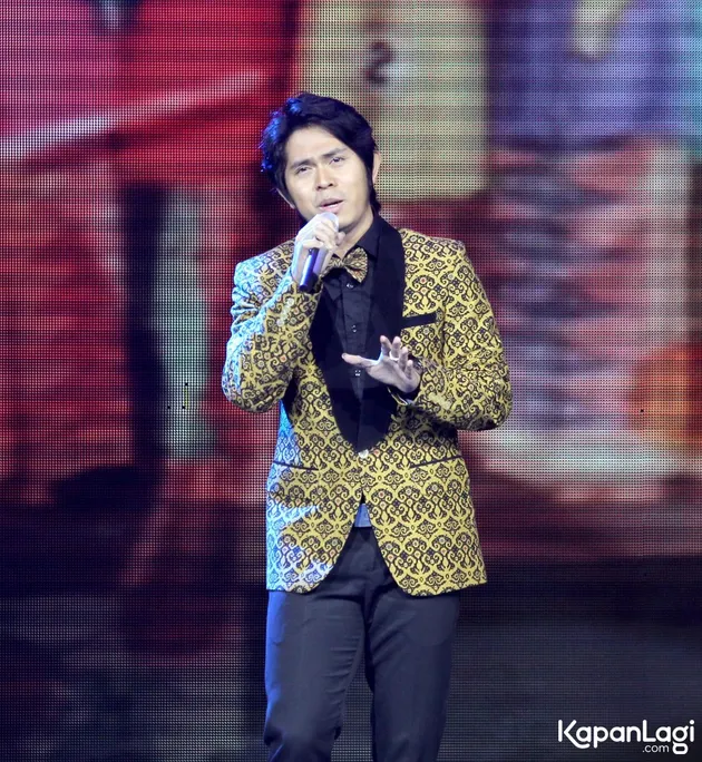 Cakra Khan
