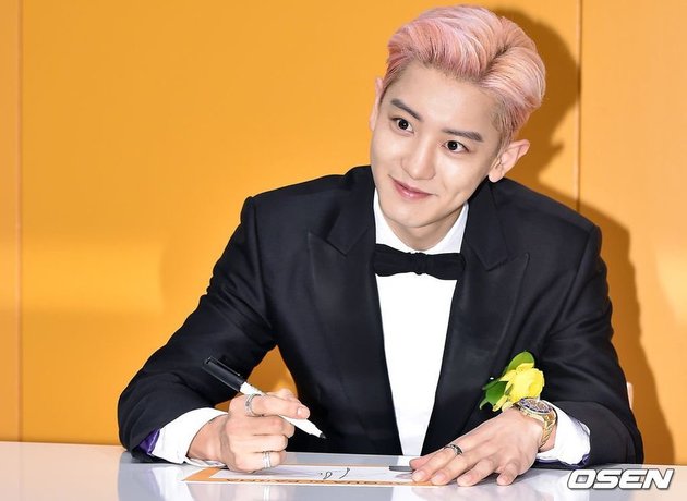 Chanyeol EXO Acts Like a Prince at the Autograph Event, His Message to Fans is Very Romantic