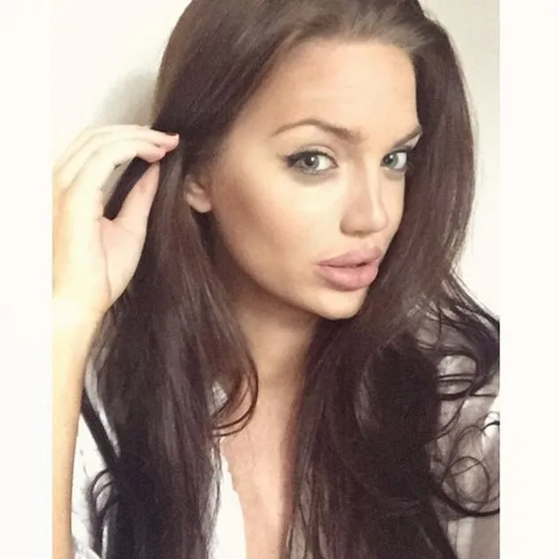 Kembaran Angelina Jolie